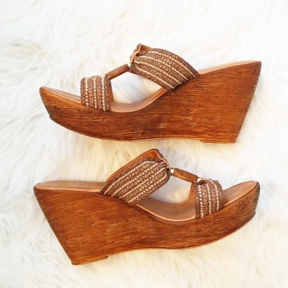 New Directions Lavin Wedge Sandals - Picture 2 of 8